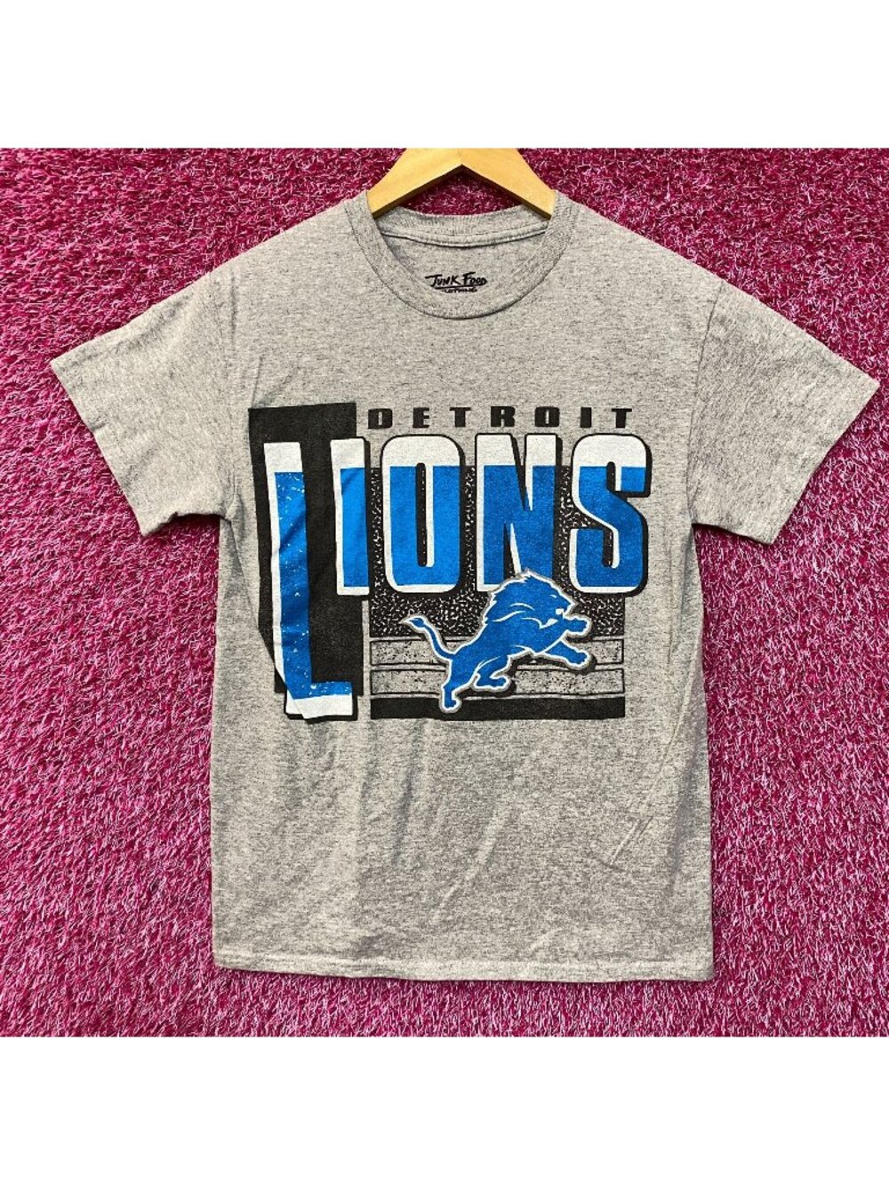 Junk Food Clothing Detroit Lions Complete T-Shirt XS